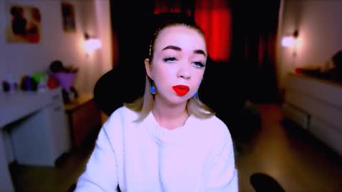 Nicole online show from 09.13.25