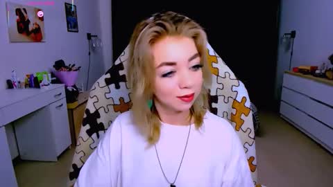 Nicole online show from 09.15.25