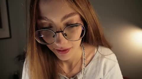  LiLy online show from 09.16.25