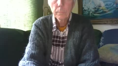 Snapshot of blomkuk chatting on 10.15.25 blomkuk online show from 10.15.25