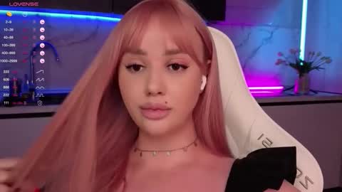 Lana online show from 09.20.25