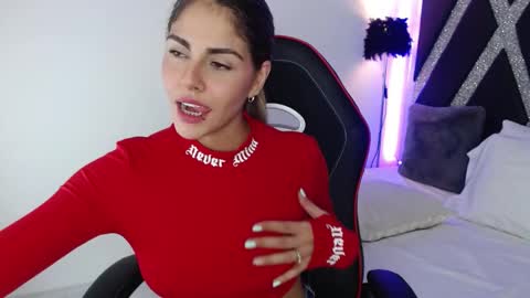 Snapshot of blonde_cat1515 chatting on 03.05.25 alejandra online show from 03.05.25