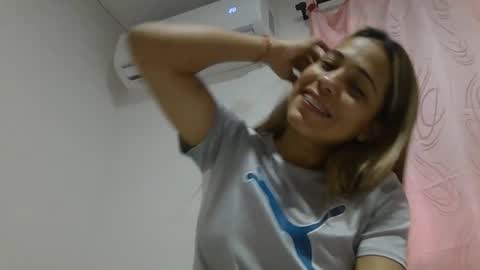 blonde_latina02 online show from 11.24.25