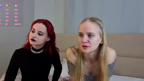 Snapshot of blonde_lotos chatting on 01.19.26 Kate and Mary online show from 01.19.26