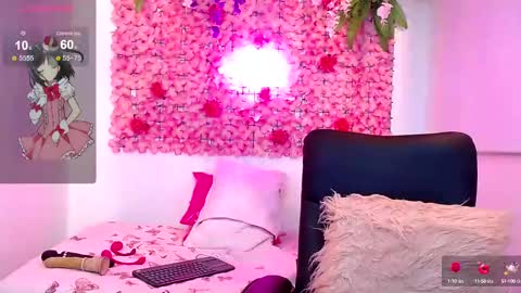 Snapshot of blonde_squirt_ chatting on 02.19.25 blonde_squirt_ online show from 02.19.25