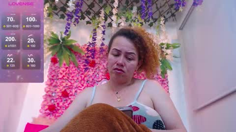 blonde_squirt_ online show from 02.10.26