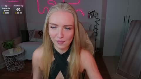 Nessa online show from 04.26.26