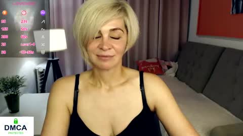 Snapshot of blondemommy_77 chatting on 07.23.26 Lola online show from 07.23.26