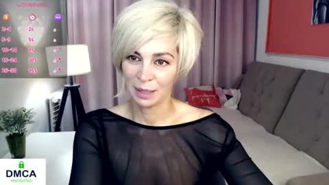 Snapshot of blondemommy_77 chatting on 07.24.26 Lola online show from 07.24.26