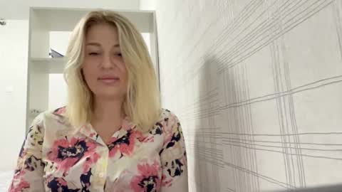 blondie_xoxoxo online show from 09.23.25