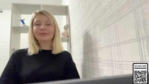 blondie_xoxoxo online show from 10.17.25