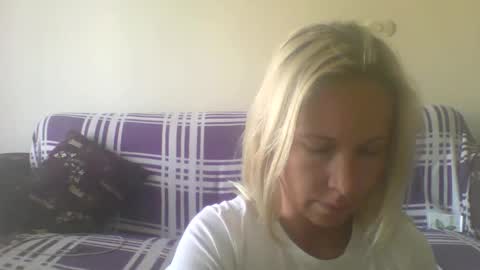 Snapshot of blondiepam23 chatting on 02.15.26 BlondiePam online show from 02.15.26