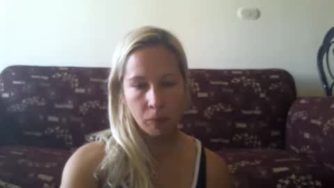 Snapshot of blondiepam23 chatting on 04.12.26 BlondiePam online show from 04.12.26