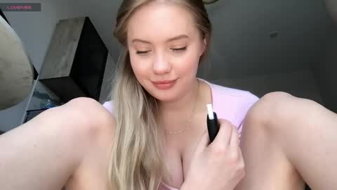 Blondy bunny online show from 05.27.26