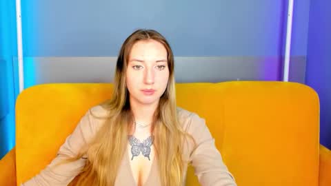 Snapshot of blondyjolly chatting on 02.24.26 blondyjolly online show from 02.24.26