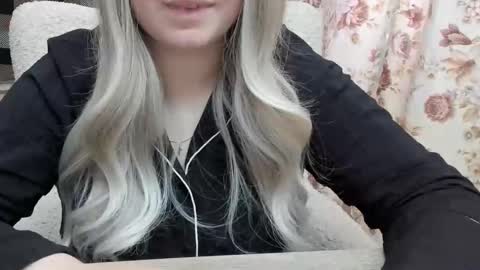 blondymargaret online show from 03.03.25
