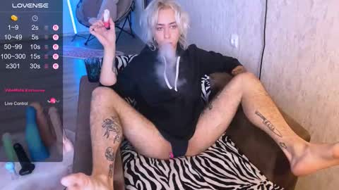 Snapshot of blooming_soul chatting on 09.12.25 blooming_soul online show from 09.12.25