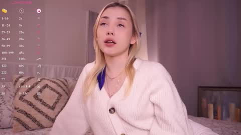 Snapshot of blue_bow chatting on 01.08.26 Adeline online show from 01.08.26