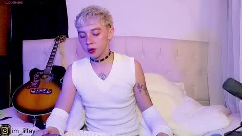 TAY   online show from 02.21.25