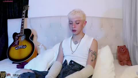 TAY   online show from 03.02.25