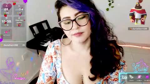 Snapshot of blue_dance chatting on 03.02.26 susan online show from 03.02.26