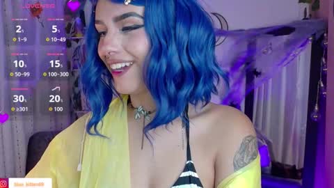 Snapshot of blue_kittenn chatting on 10.19.25 blue_kittenn online show from 10.19.25
