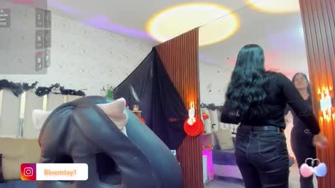 blue_tay1 online show from 10.17.25