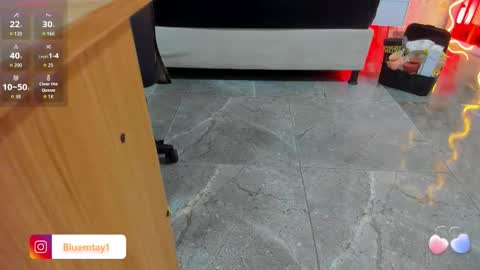 blue_tay1 online show from 10.18.25