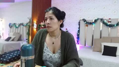 blue_tay1 online show from 11.25.25