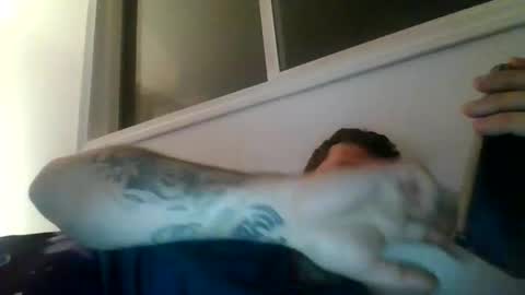 Snapshot of bluedemoneyes1986 chatting on 11.26.25 bluedemoneyes1986 online show from 11.26.25