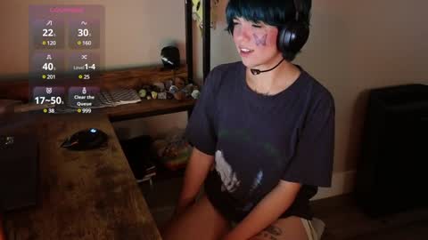 Snapshot of bluedweeb chatting on 12.09.24 Blue online show from 12.09.24