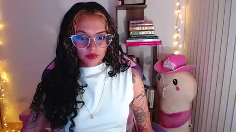 Im Abril .. Nice to meet you  thumb up me please its important  INDEPENDENT MODEL online show from 09.29.25