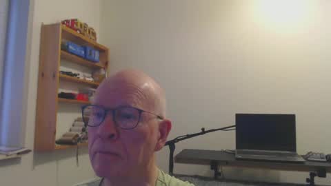 Snapshot of blueeyesn8 chatting on 01.01.25 blueeyesn8 online show from 01.01.25