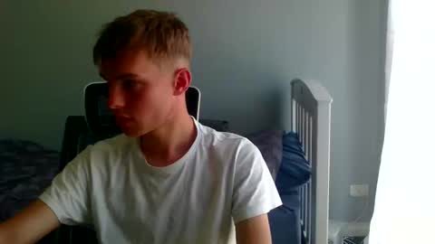 bluegaze6227724 online show from 12.18.25