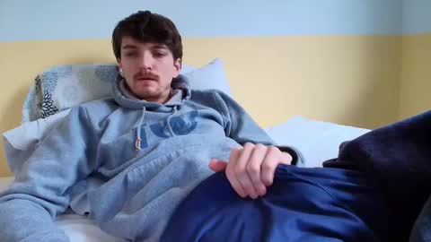 Snapshot of bluezed4 chatting on 01.09.26 blue online show from 01.09.26