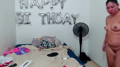 Snapshot of blumbum chatting on 01.16.25 Hey guysI am BrendaWelcome my room online show from 01.16.25
