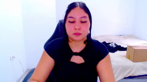 Snapshot of blumbum chatting on 10.10.25 Hey guysI am BrendaWelcome my room online show from 10.10.25