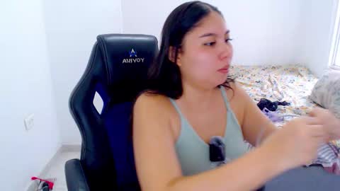  Hey guysI am BrendaWelcome my room online show from 02.01.26