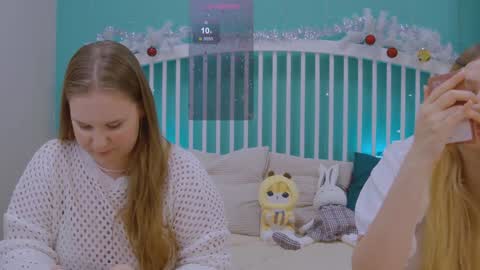 Snapshot of blush_ellie chatting on 12.23.24 Ellie3 online show from 12.23.24