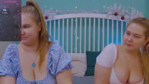 Snapshot of blush_ellie chatting on 01.21.25 Ellie3 online show from 01.21.25