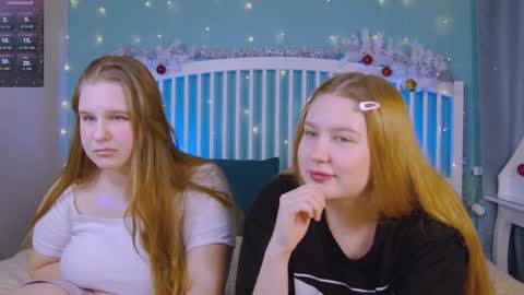 Snapshot of blush_ellie chatting on 01.25.25 Ellie3 online show from 01.25.25