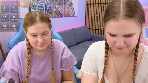 Snapshot of blush_ellie chatting on 01.28.25 Ellie3 online show from 01.28.25