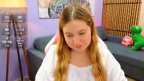 Snapshot of blush_ellie chatting on 02.10.25 Ellie3 online show from 02.10.25