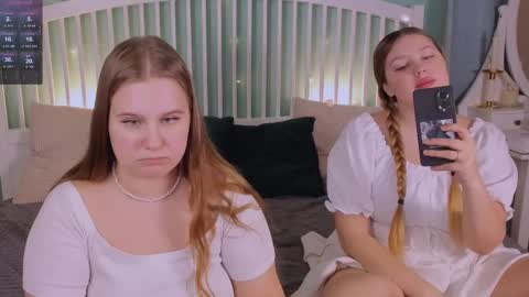 Snapshot of blush_ellie chatting on 02.15.25 Ellie3 online show from 02.15.25