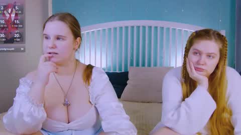 Snapshot of blush_ellie chatting on 02.22.25 Ellie3 online show from 02.22.25