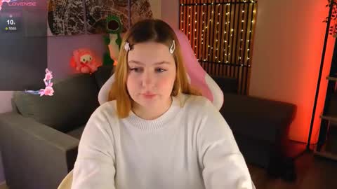 Snapshot of blush_ellie chatting on 02.28.25 Ellie3 online show from 02.28.25