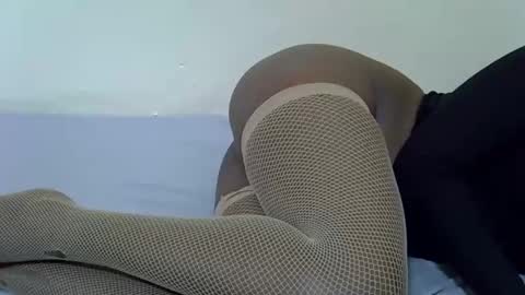 Snapshot of blushing_bunny chatting on 10.30.25 Bunny online show from 10.30.25