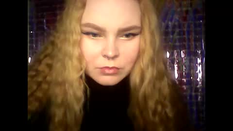 blushing_star online show from 02.21.25