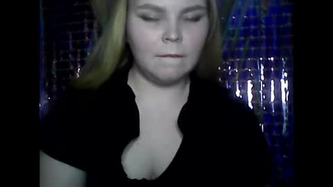 blushing_star online show from 03.04.25