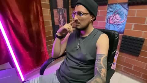 Snapshot of blworld25 chatting on 12.18.25 Blworld online show from 12.18.25